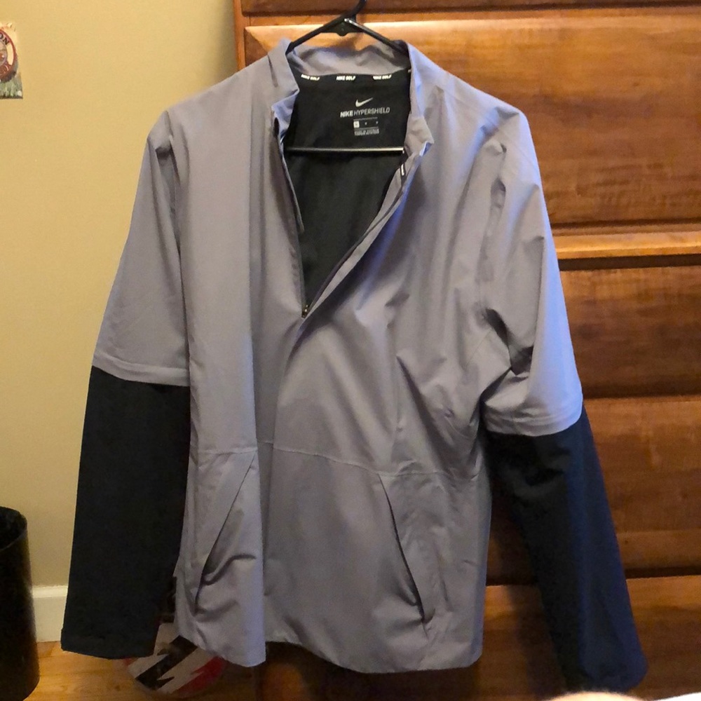 Nike Hypershield golf jacket